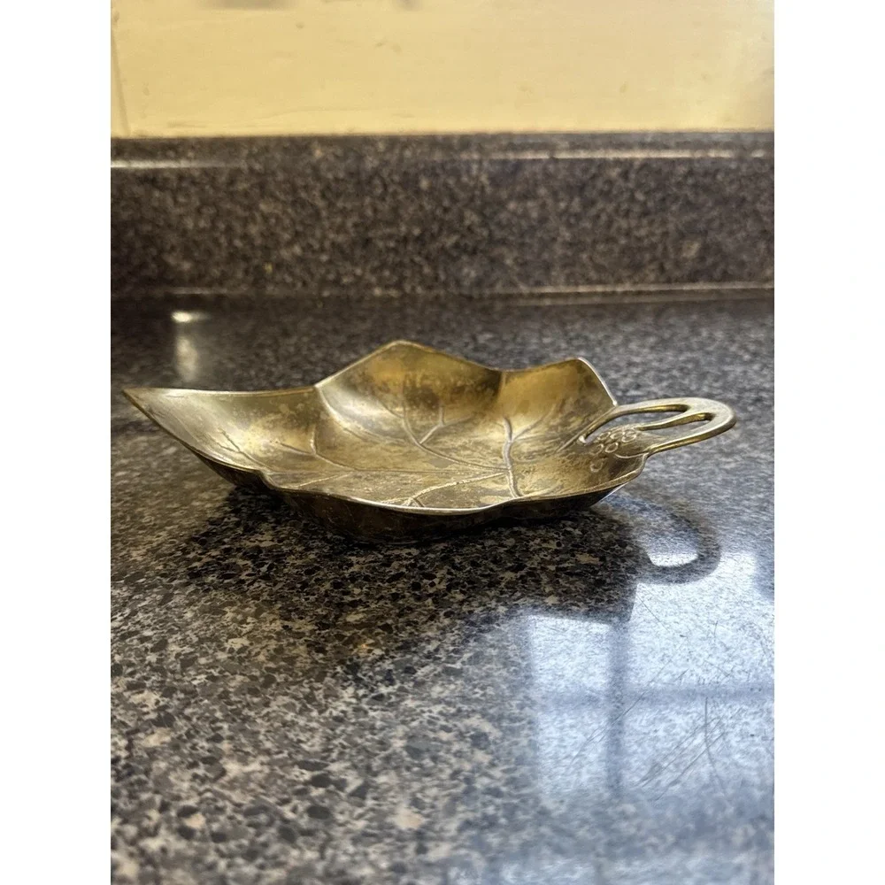 Vintage MCM Solid Brass Grape Leaf Dish TABLETOP‎ Bowl Trinket Tray Decor